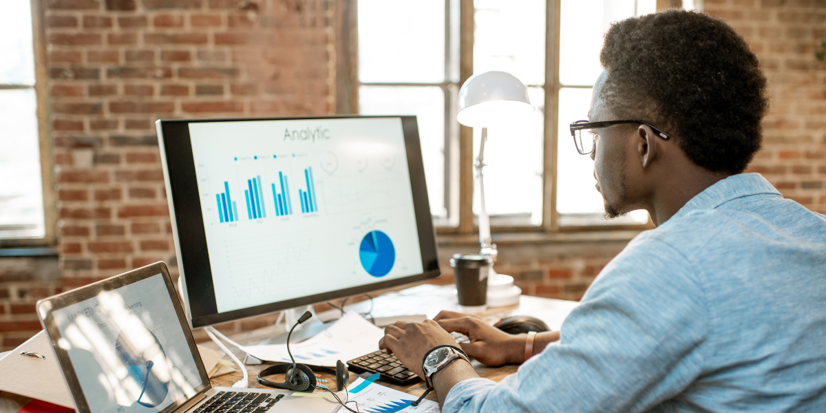 Blog_HeaderManoncomputerwithdata_blog_1200x600
